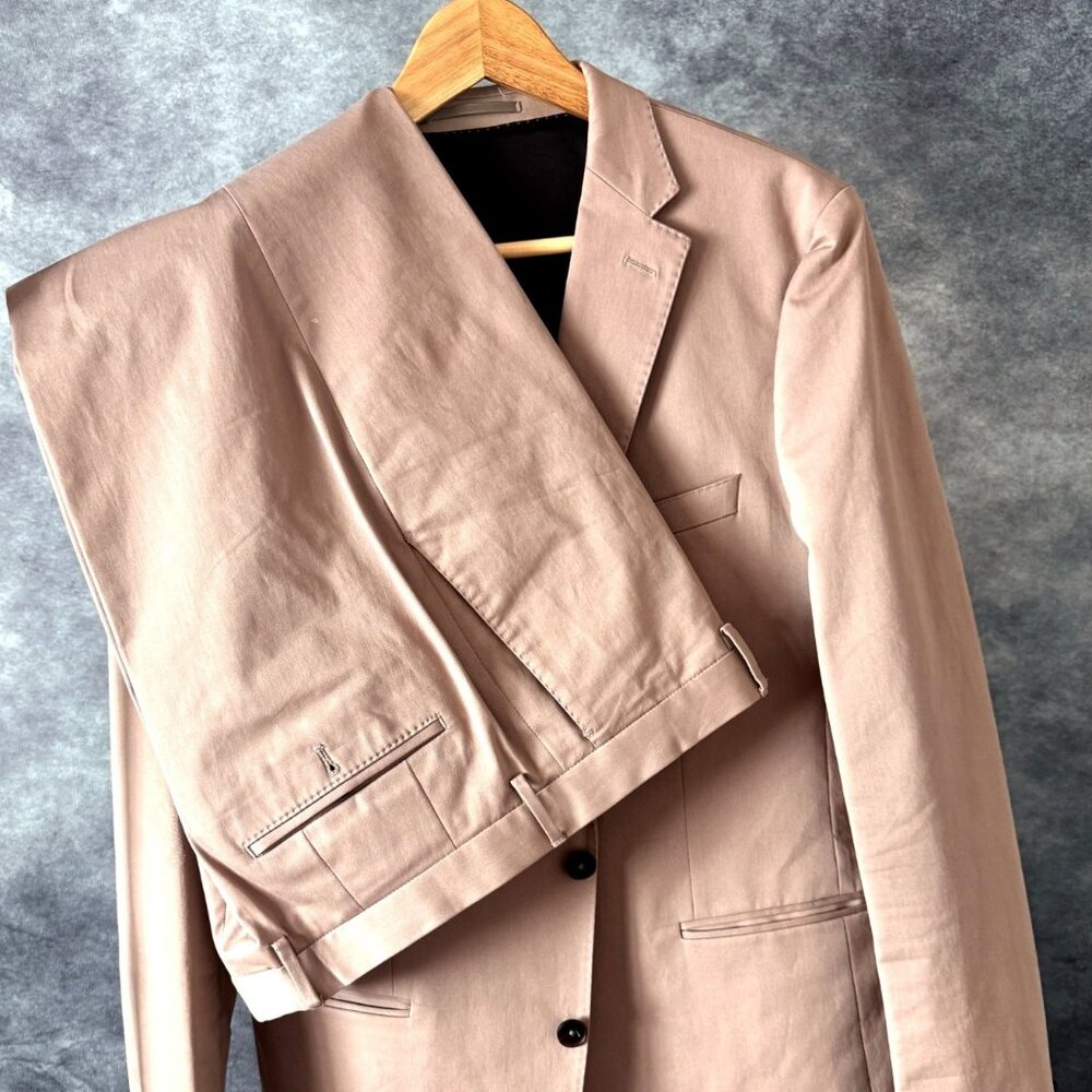 Hugo Boss Tan Slim Fit Suit – 42L Jacket / 34x34 Trousers – Excellent Condition